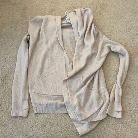Lululemon Knitted Cream Cardigan 2 - Picture 1 of 3